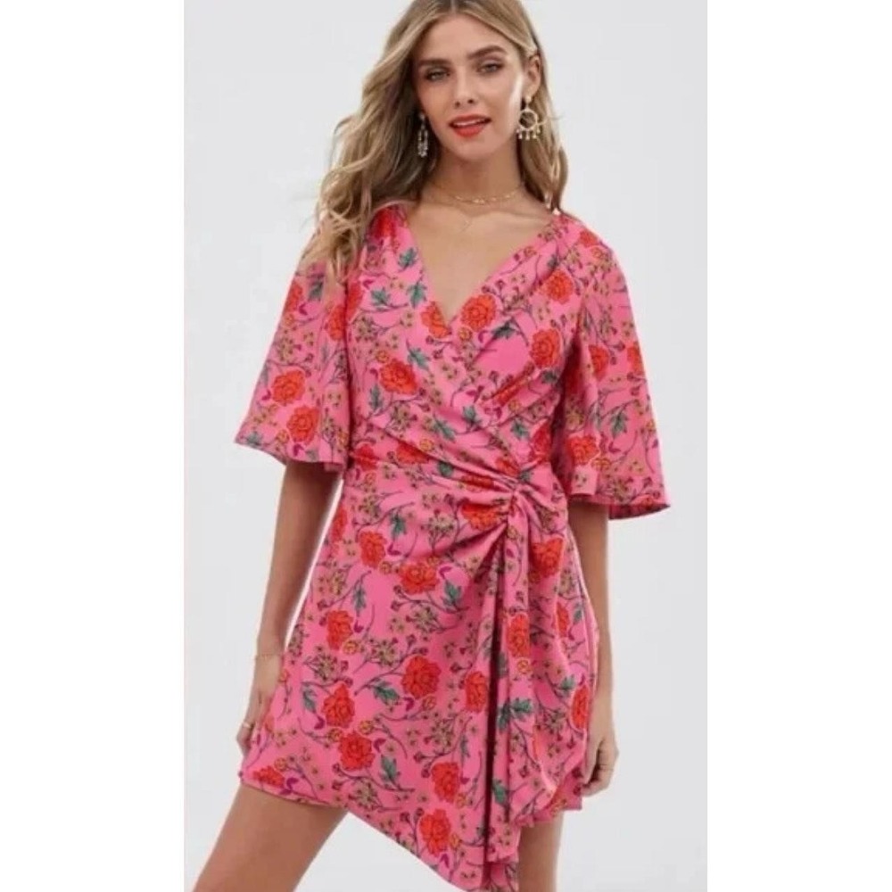 NWT Finders Keepers Dress Size Large Hot Pink Orange Mini‎ Tropical Bell Sleeve